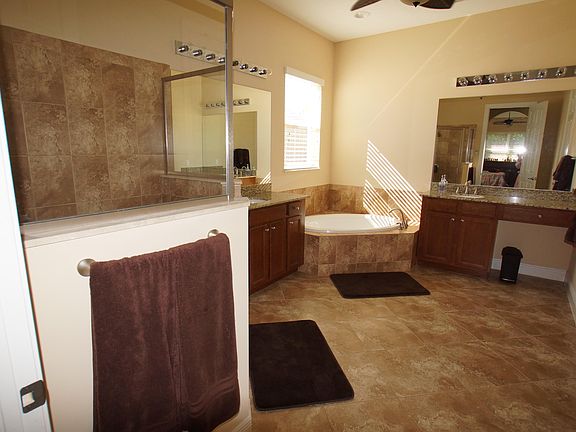 5th image of 12173 Aviles Circle