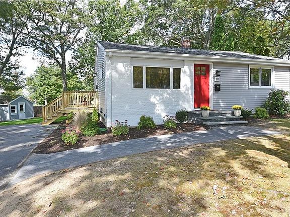 3rd image of 81 Rawlinson Dr