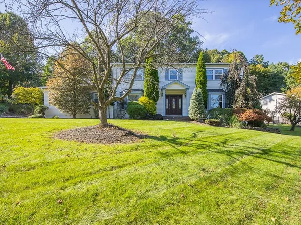 8 Dawson Road, Thiells, NY 10984