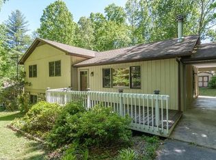 9 Wilson Ln, Fletcher, NC 28732