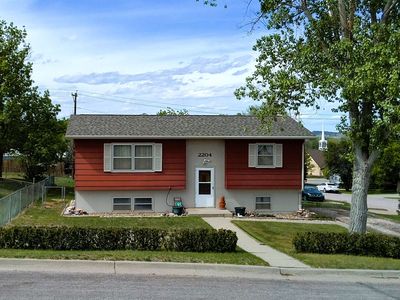 2204 Canton Ave, Hot Springs, SD, 57747