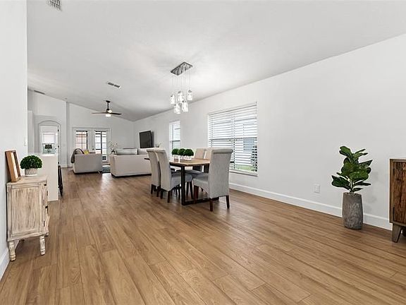2nd image of 14018 Budworth Cir