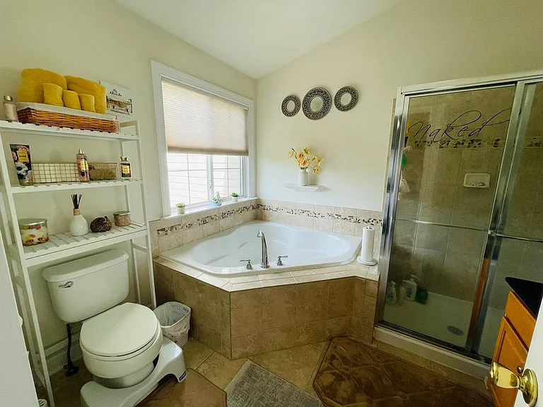 6204 Lawson Dr — Photo 9
