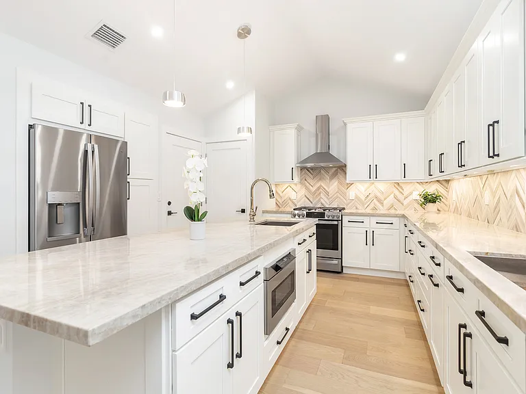 803 Kanuga Dr — Photo 10