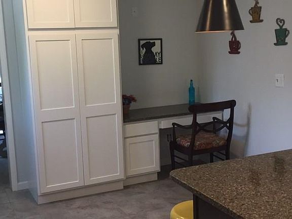 4th image of 611 Clifton Dr