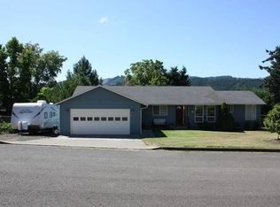 1738 E 6th Ave, Sutherlin, OR 97479