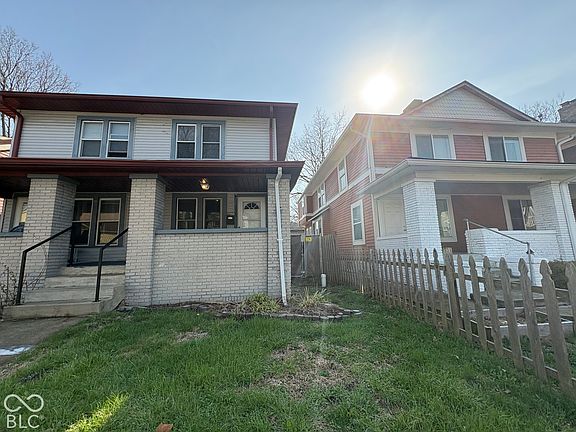 3rd image of 2927 N Delaware St