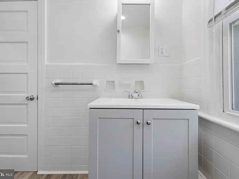 604 Grant Ave #1 — Photo 23