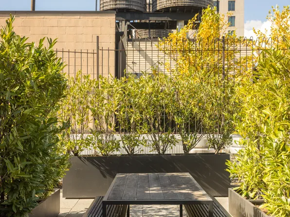 39 East 12th Street image 11 of 13