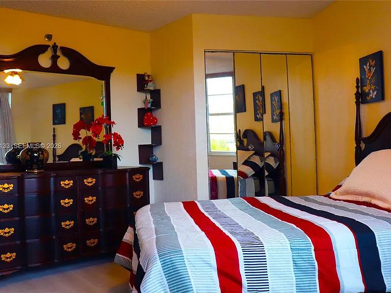 900 Saint Charles Pl #316 — Photo 27