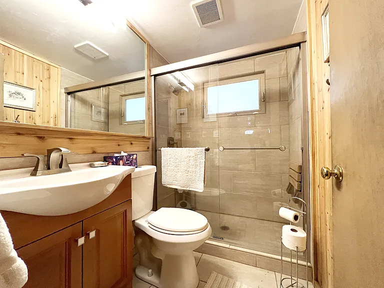 690 Balsam Ln — Photo 12
