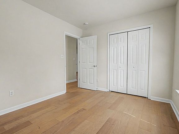 2nd image of 511 Lavendula St