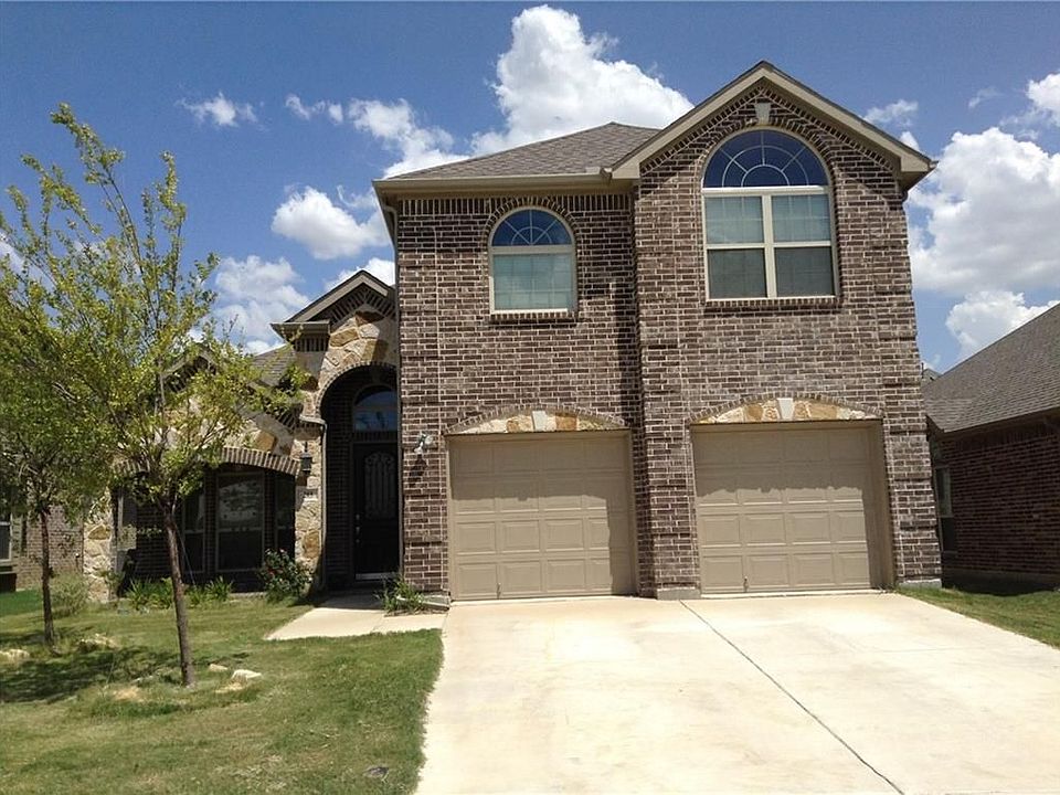 1st image of 205 Cypress Hill Dr