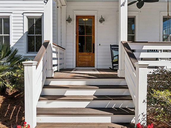 4th image of 49 Rose Ln