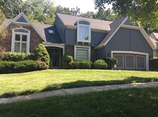 8305 Acuff Ln, Lenexa, KS 66215