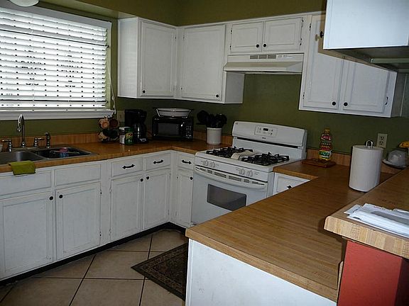 4th image of 434 N Rock Dr