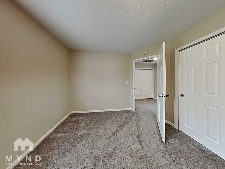 105 W Carolina St — Photo 11