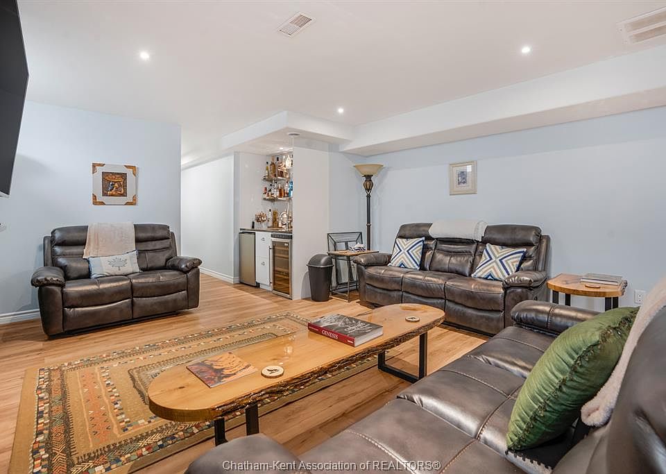 28th image of 524 Eventide Pl