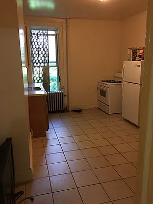 Rented by Premier Metro Realty Corp | media 13