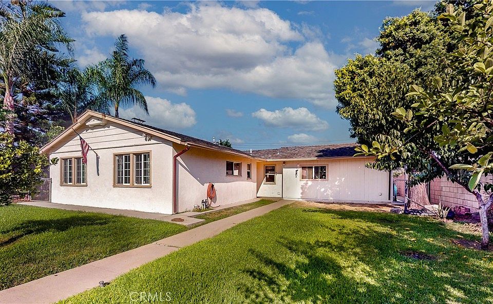 1st image of 2136 N San Antonio Ave