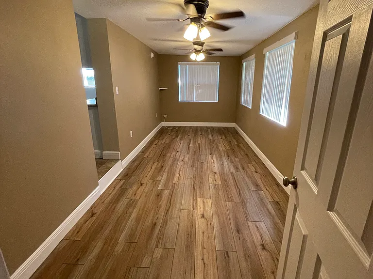 385 W Ethelene St — Photo 11