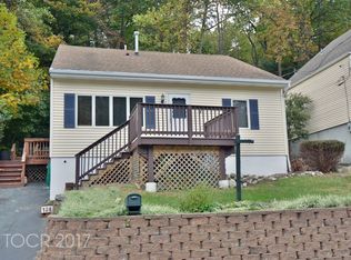 128 Skyline Lakes Dr, Ringwood, NJ 07456