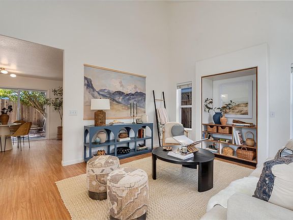 4th image of 2821 Bay Village Ave