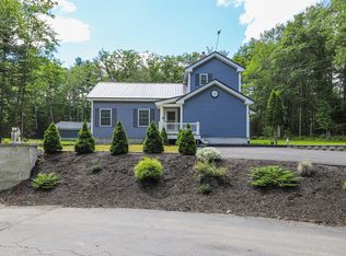 19 Trufant Ln, Topsham, ME 04086