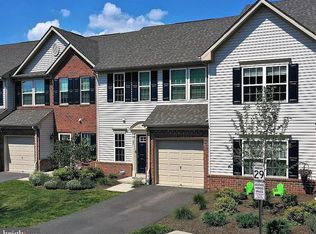 27 Ventana Ct, Hamilton, NJ 08619