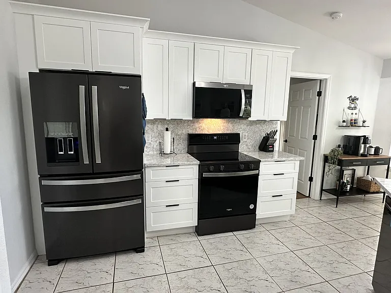 12174 Terkelsen Ave — Photo 3