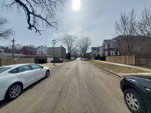 5th image of 648 N Leclaire Ave
