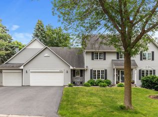 9291 Hillside Trl S, Cottage Grove, MN 55016