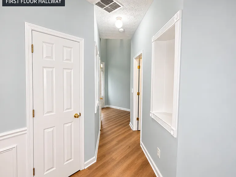 4269 Annlette Dr — Photo 4