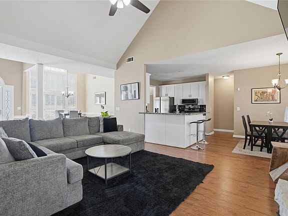 5th image of 116 Fairbrook Ln