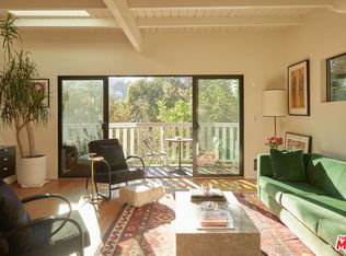 7205 Sycamore Trl, Los Angeles, CA 90068