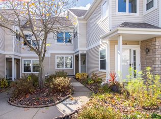 728 Cobblestone Way, Chelsea, MI 48118