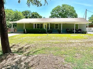 1525 Smith Rd, Howe, TX 75459