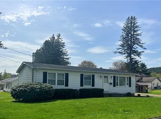 22 Fair St, Wellsville, NY 14895