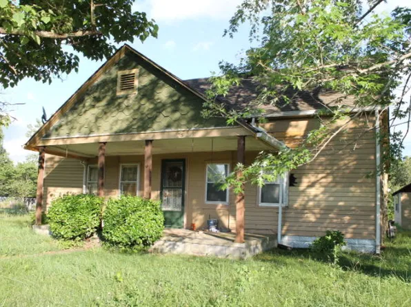 8964 Old Baxter Rd, Baxter, TN 38544