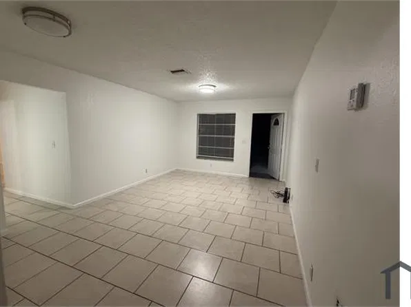 216 SW 4th Ave, Boynton Beach, FL 33435