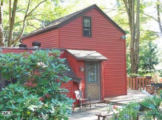 83 Pepper St, Monroe, CT 06468