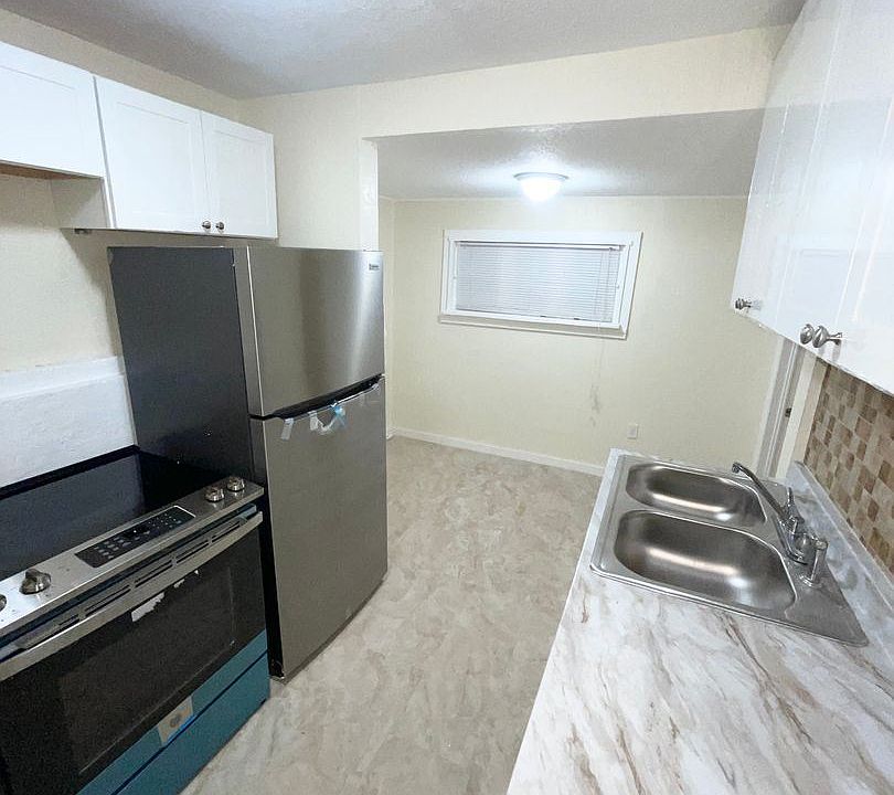 1st image of 1535 Carmel Ave