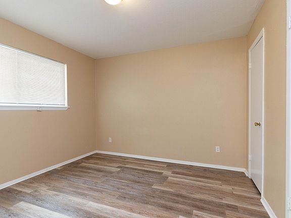 3rd image of 2806 SW 28th Ave #1B-1Ba-780Sqft