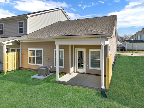 3rd image of 2001 Blueberry Ln