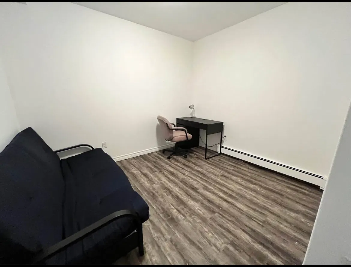 3 bed, 2.5 bath, 1302 sqft, $2,650 — Photo 4