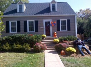 2761 W George Mason Rd, Falls Church, VA 22042