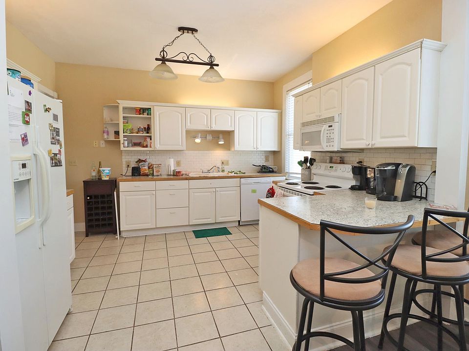 2004 State St Cayce SC Zillow