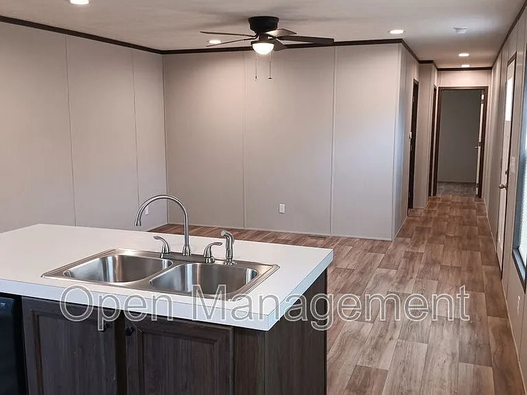 2501 Martin Luther King Blvd #800 — Photo 13