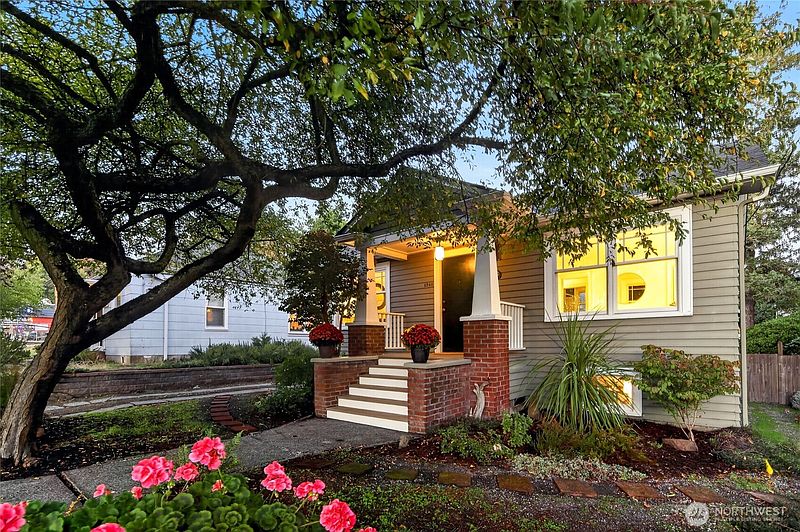2nd image of 6246 7th Avenue NW