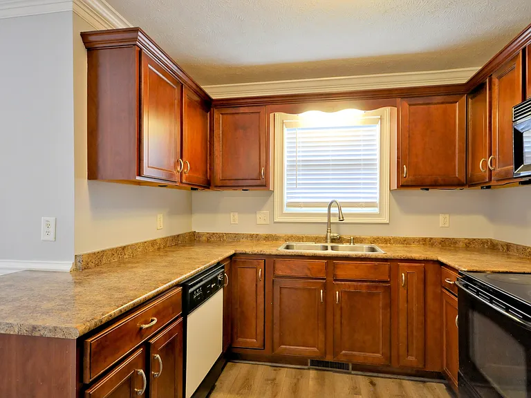 135 Excell Rd #402 — Photo 9